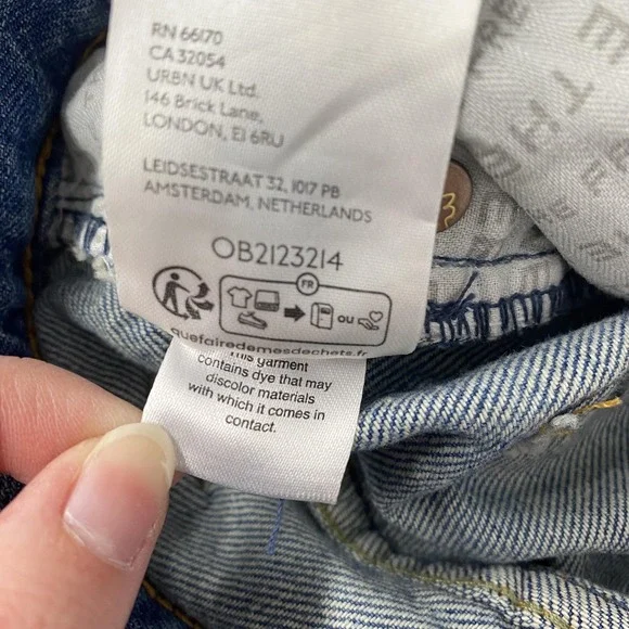 We The Free Shorts Womens 27 Blue Denim Bermuda Button Fly Relaxed 100% Cotton - Picture 9 of 14